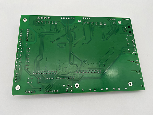 SMT貼片加工焊接電路板的接線過程包括哪些階段？